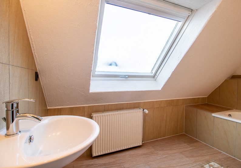 Obergeschoss: Badezimmer