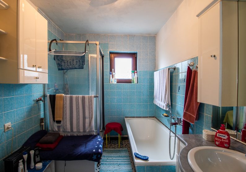Erdgschoss: Badezimmer